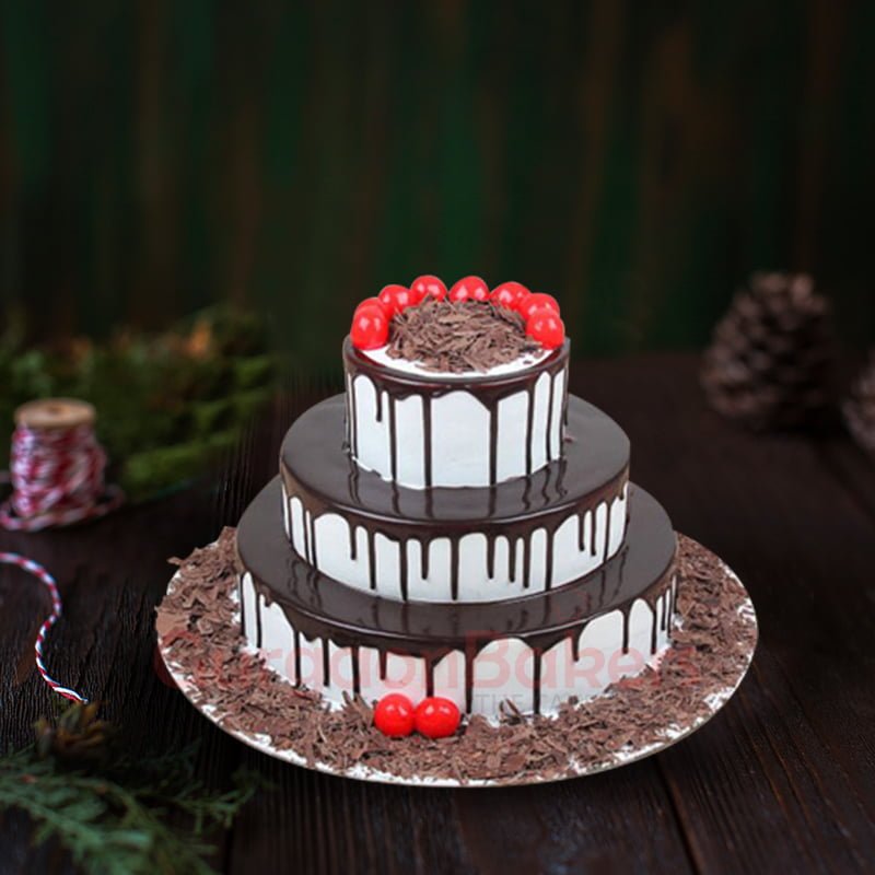 three tier chocolaty cake