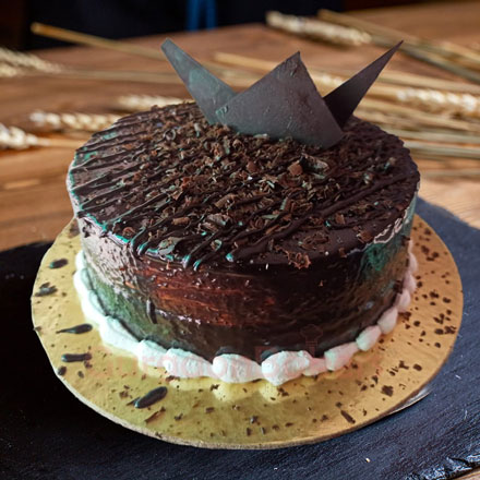 scandalous chocolate dreams cake1