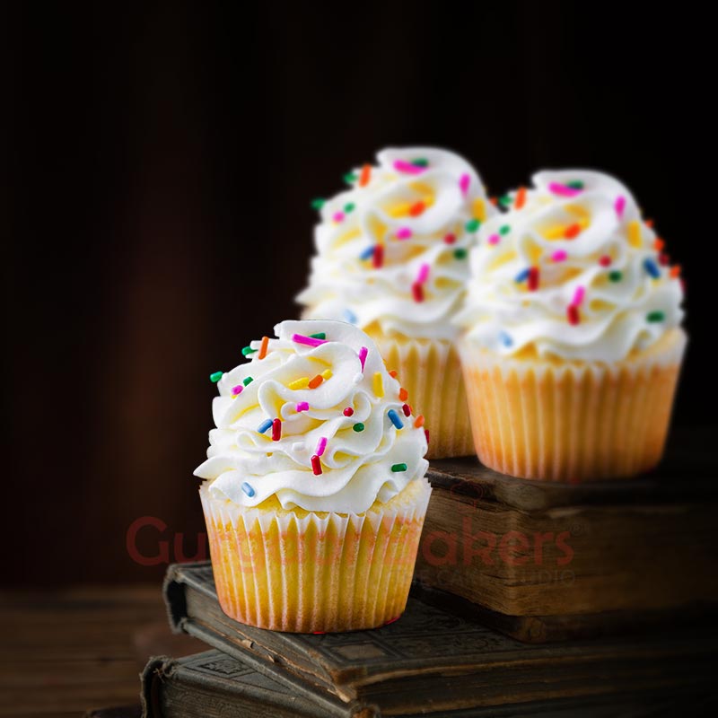 vanilla cupcakes